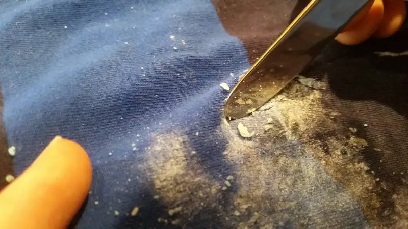 Precautions in removing wax out of jeans