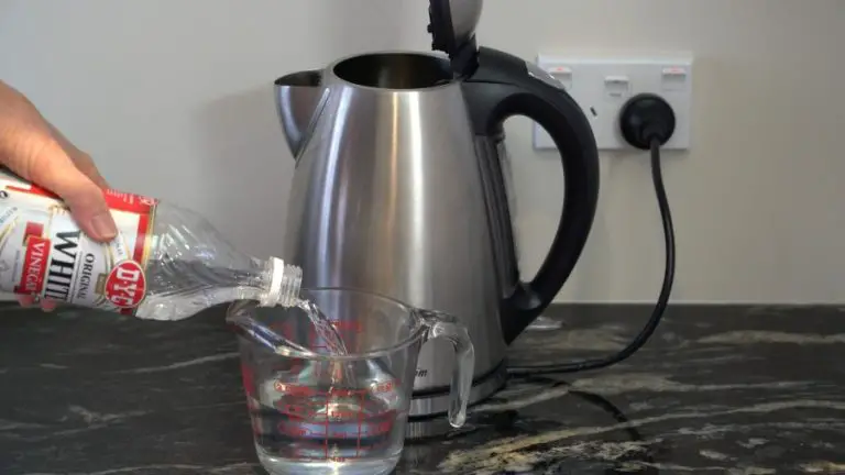 Descale Kettle With Vinegar And Baking Soda